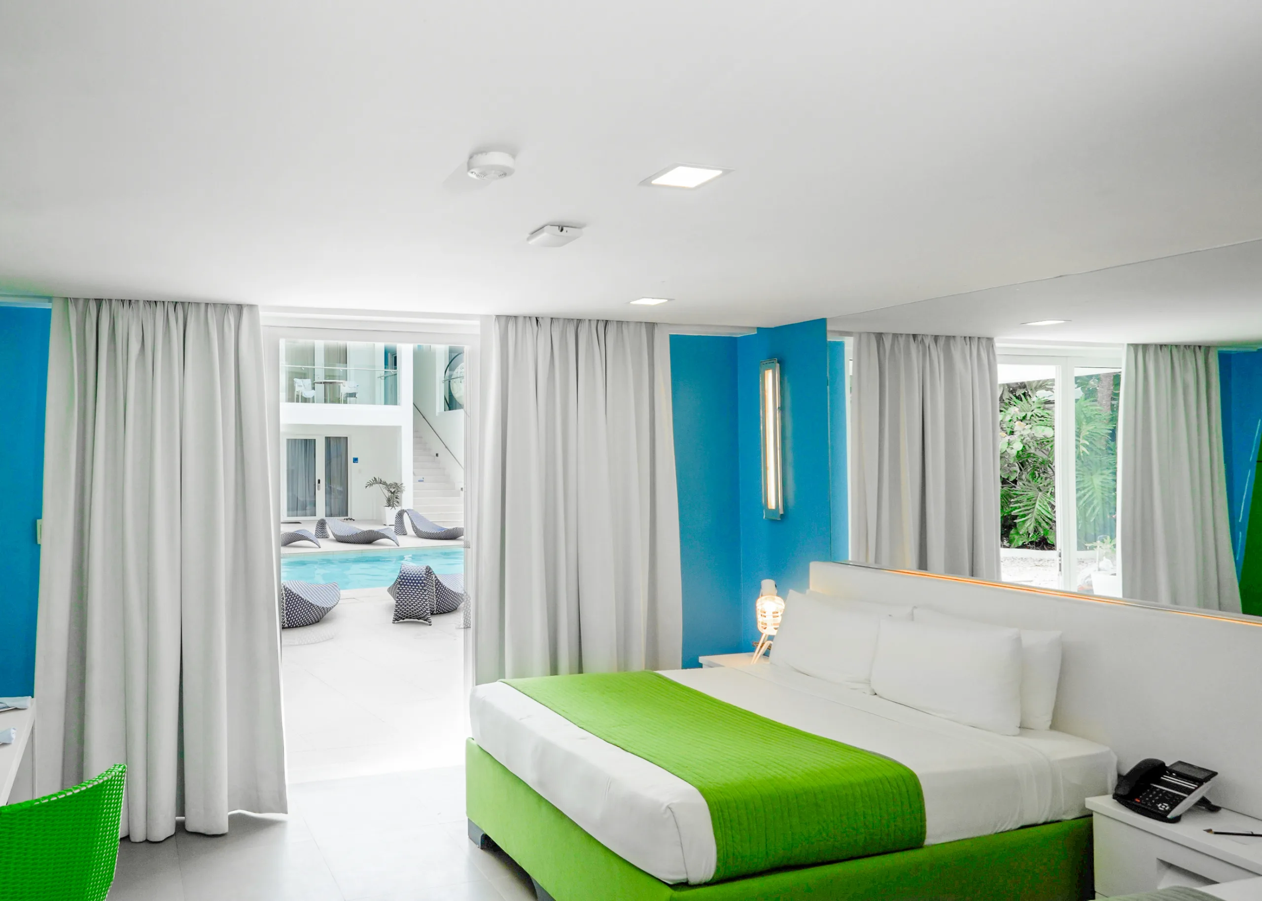 Deluxe Pool Access Rooms